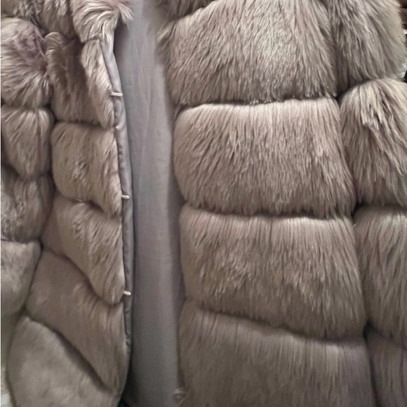 Faux Fur Coat - Picture 2 of 6